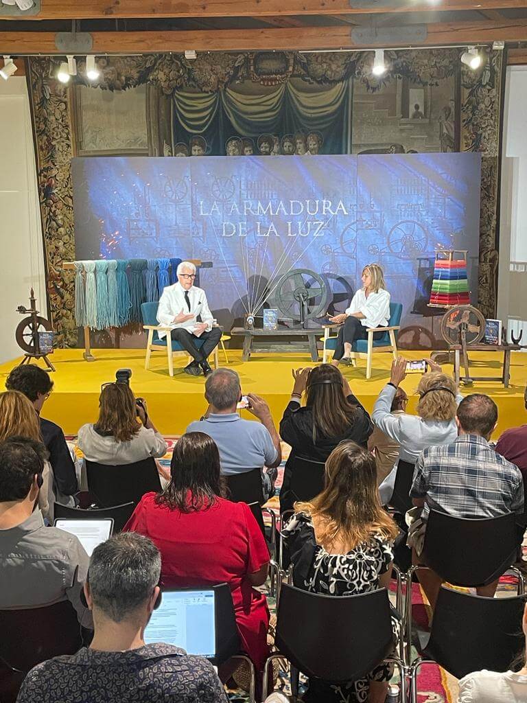 Ken Follett presenta su último bestseller