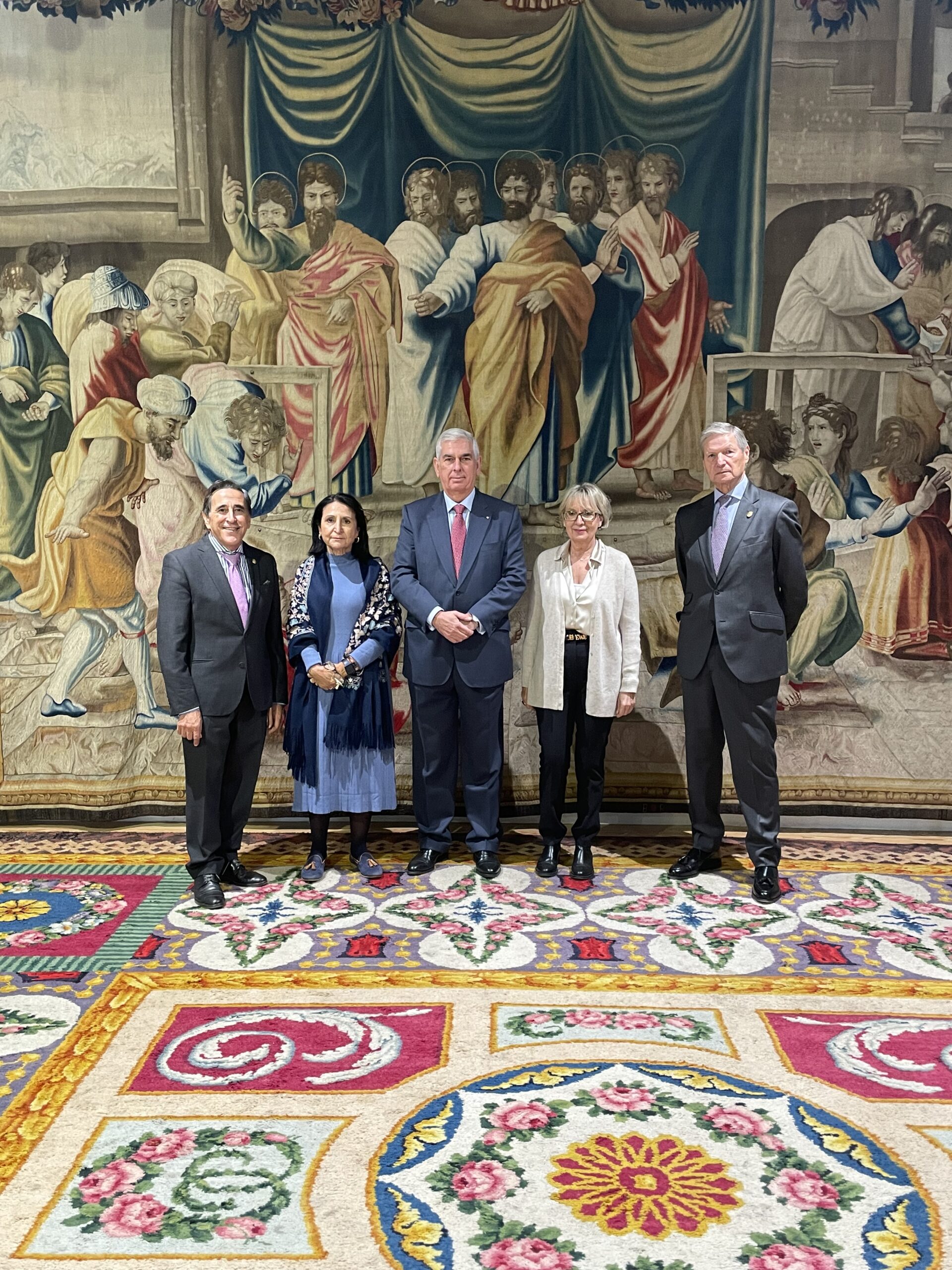 primer diccionario de la seda