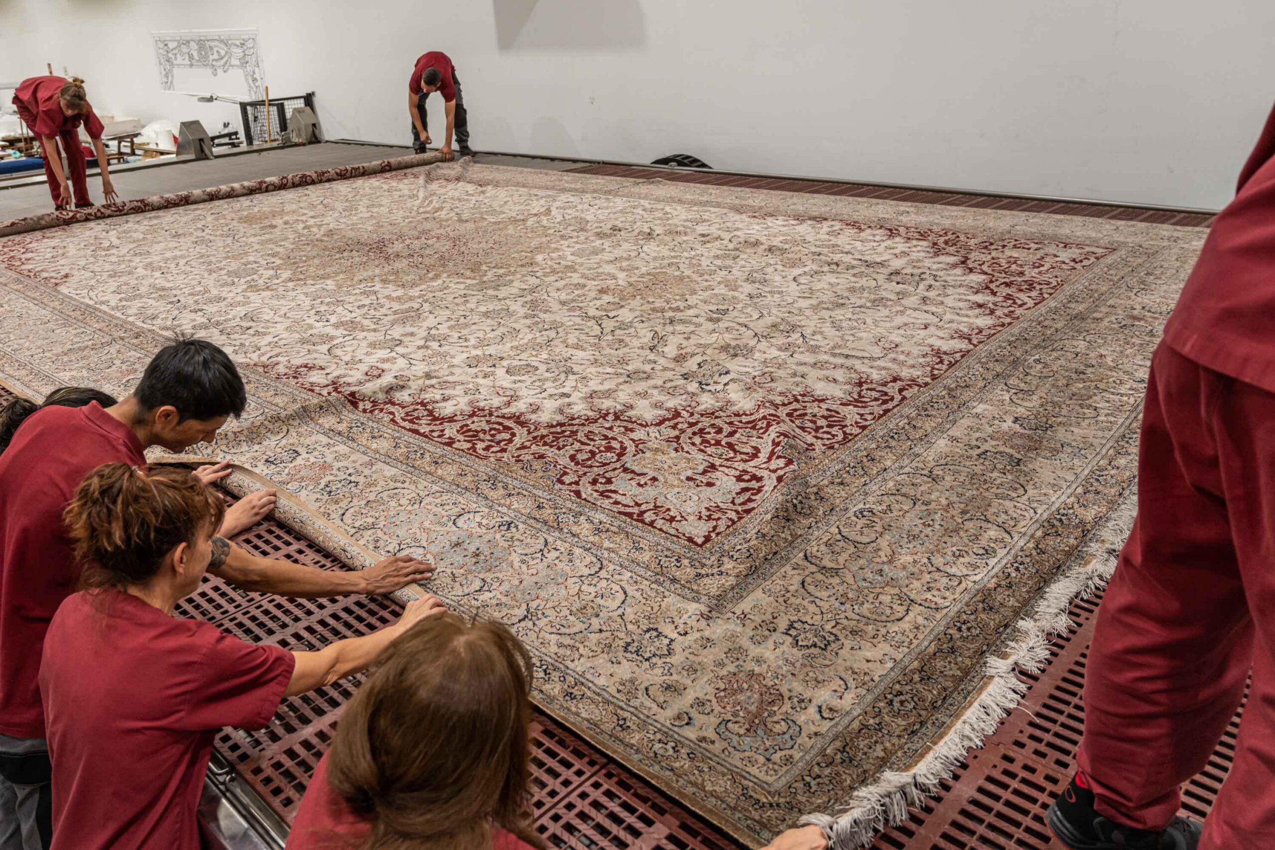 cómo se limpia una alfombra